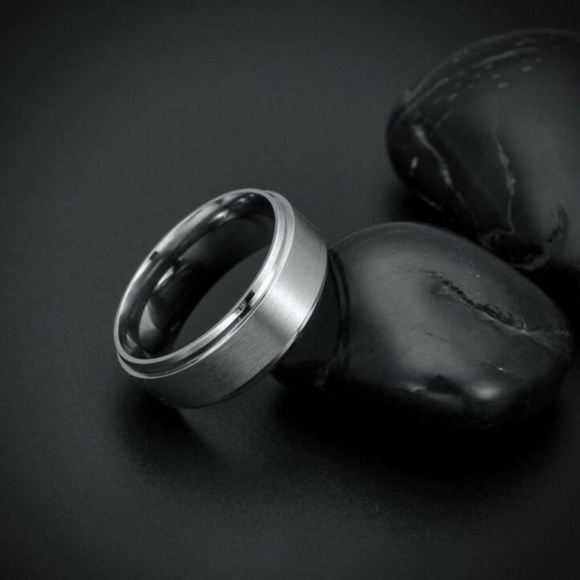 Unisex Stainless Steel Titanium Weeding Ring - Picture 2 of 2